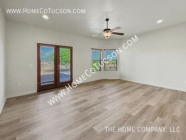 Building Photo - 5544 N Palo Verde Vista Pl