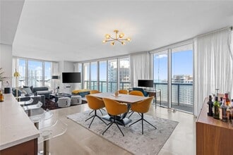 Building Photo - 465 Brickell Ave