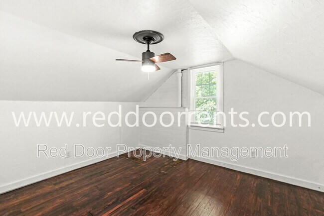 Building Photo - 957 Woodhill Dr