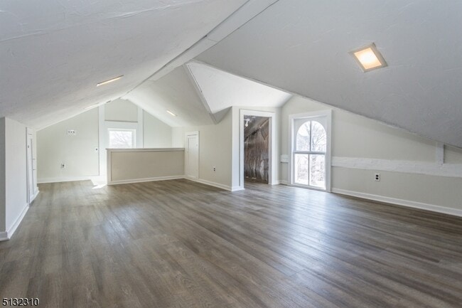 Building Photo - 211 Washington St