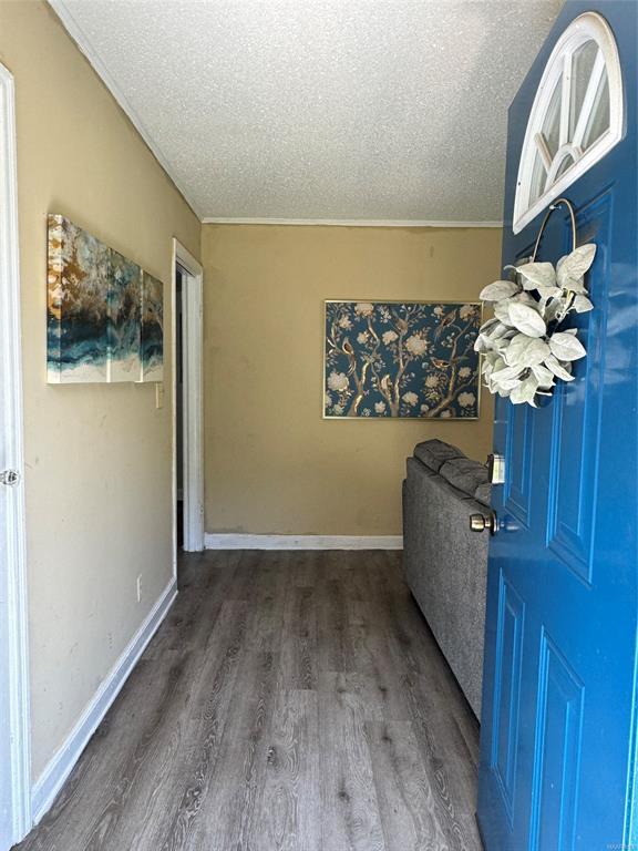 Building Photo - 2331 Woodlawn St