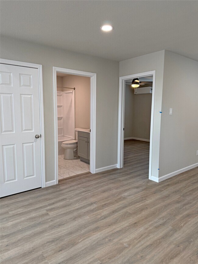 Building Photo - 81 Willow Oak Ln