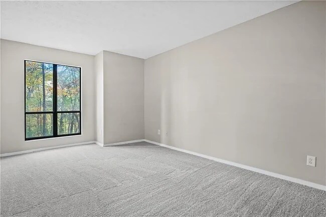 Bedroom 1 - 101 Warm Springs Cir