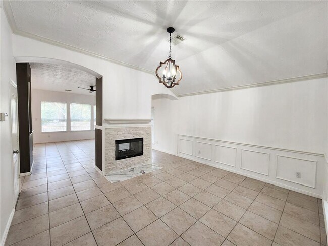 Building Photo - 18730 Dempsey Oaks Dr