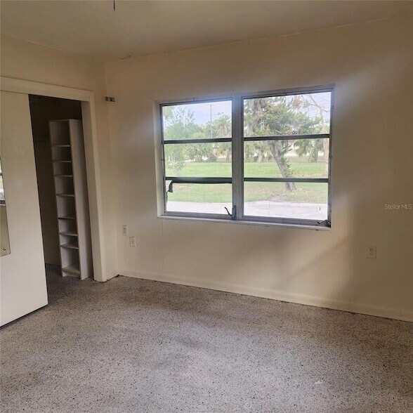 Building Photo - 1870 Pax Duces Rd