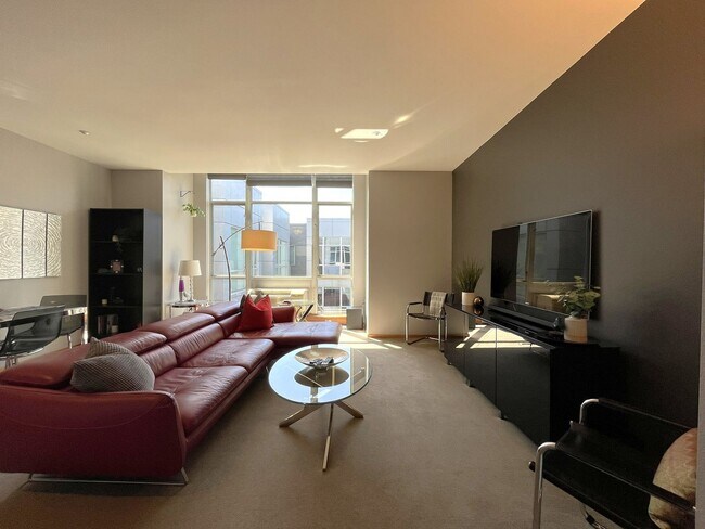 Building Photo - Top-Floor Pearl District Condo with Floor-to-Ceiling Windows, Courtyard Views & In-Unit Washer/Dryer