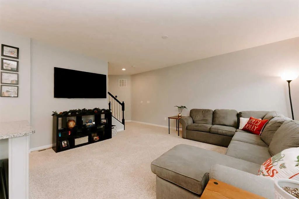 Building Photo - 3297 Cres Falls Way