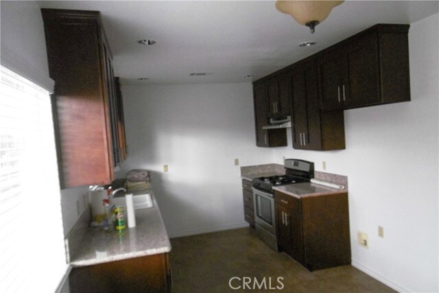 Building Photo - 15785 Maplegrove St