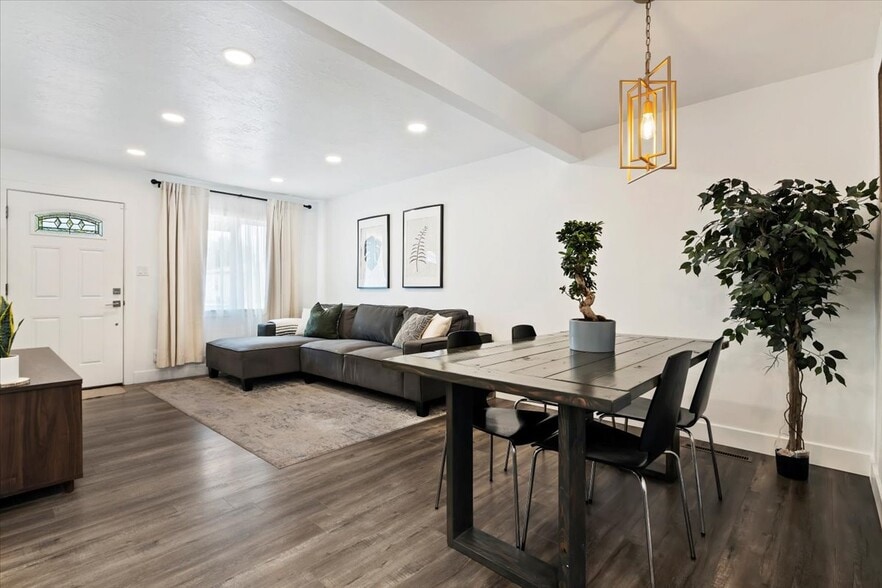 Building Photo - 5750 S 4060 W