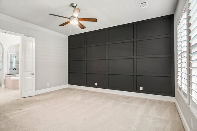 Building Photo - 830 Redstem Dr