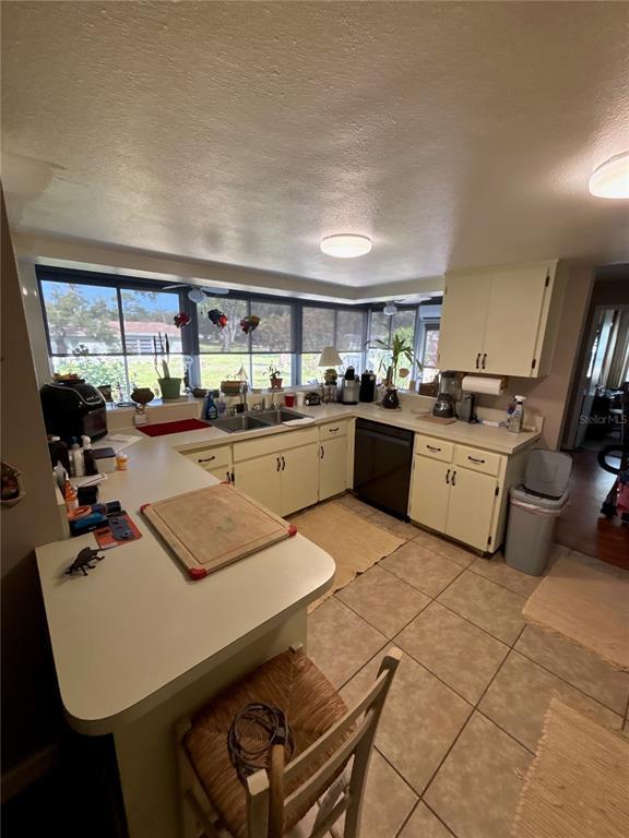 Building Photo - 10531 Meadow Hill Dr