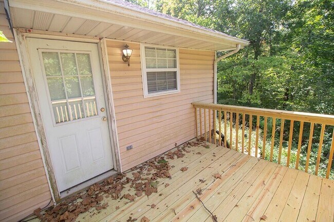 Building Photo - 5340 Godas Cir