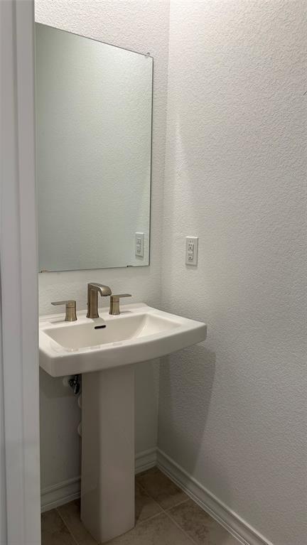 Building Photo - 2904 St Regis Dr