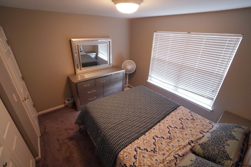 Building Photo - 863 Havenshire Rd