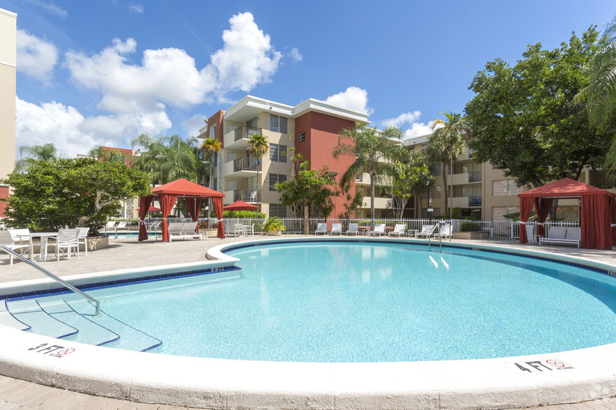 Primary Photo - Colony at Dadeland