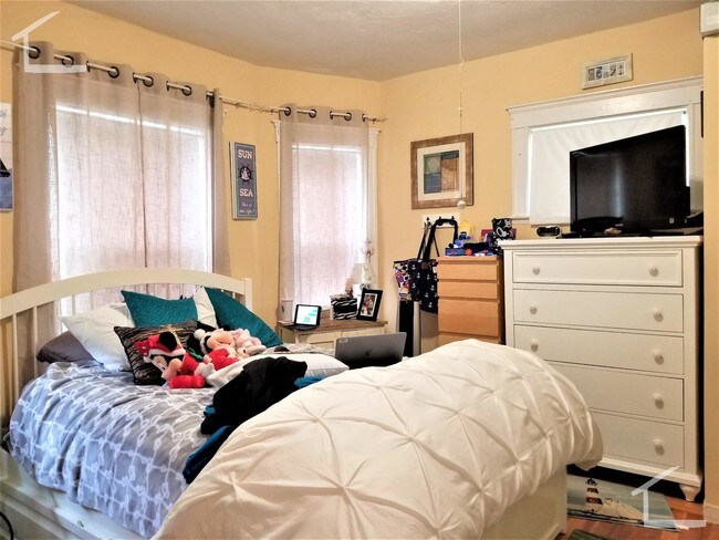 Primary Photo - 3 Bd