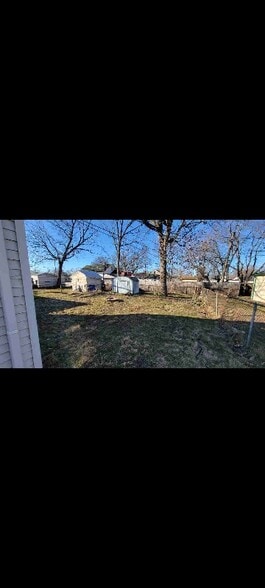 Building Photo - 18236 Powers Ave