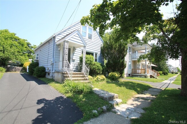 Building Photo - 38 Glenwood Blvd