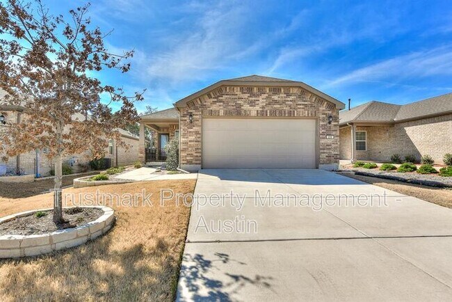 Building Photo - 220 Comal Ln
