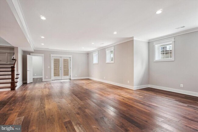 Building Photo - 1565 Hane St