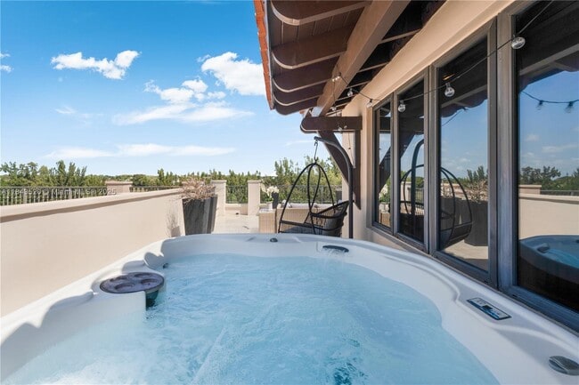 Building Photo - 6222 Paradise Point Dr