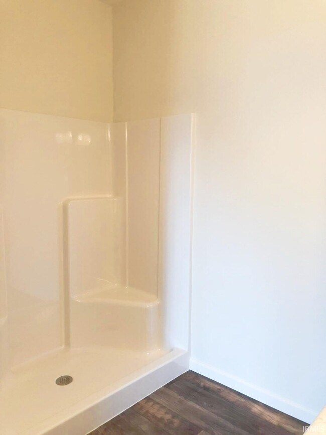 Building Photo - 3203 Tanager Dr
