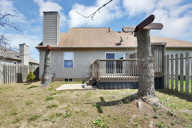 Building Photo - 203 N Miller Dr
