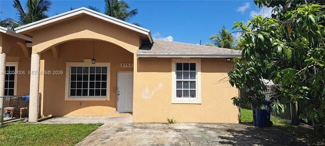 Building Photo - 9754 NW 26th Ave