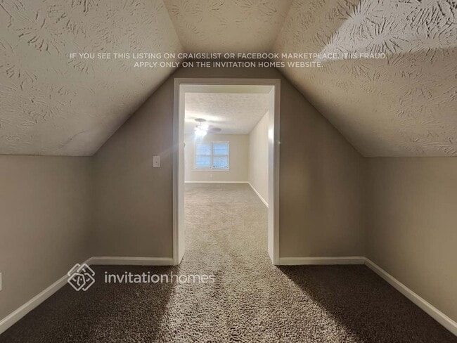 Building Photo - 990 Thousand Oaks Dr