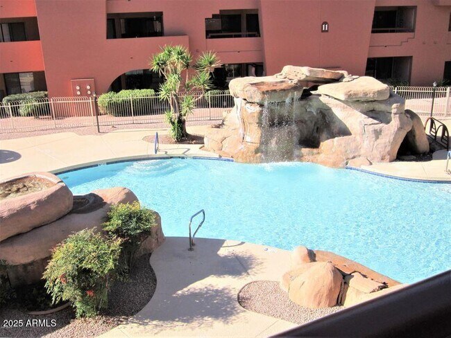 Building Photo - 4303 E Cactus Rd