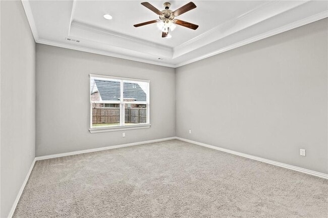 Building Photo - 4400 SW Eggersway Pl