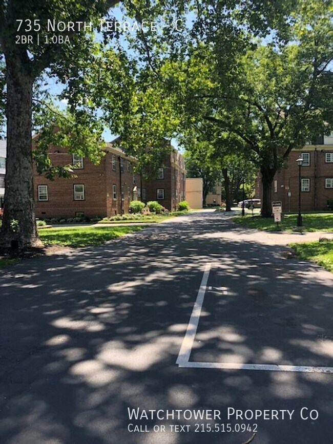 Building Photo - 735 North Terrace