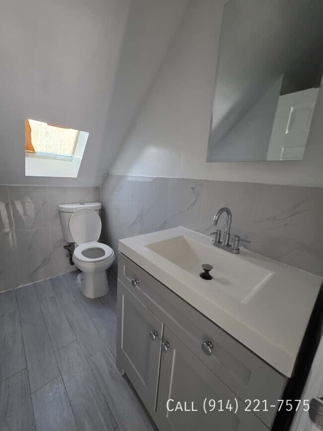 Building Photo - 104 Buena Vista Ave