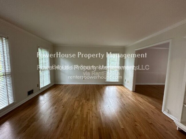 Building Photo - 790 Woodmont Dr
