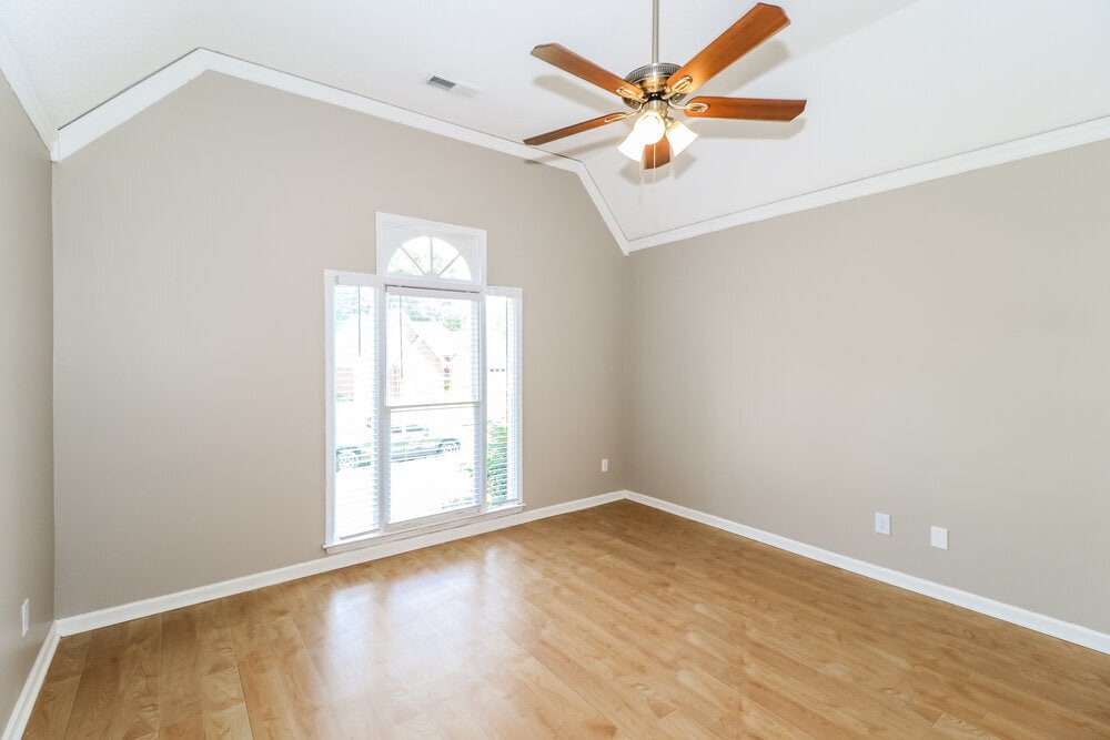 Building Photo - 1965 Abbott Cove