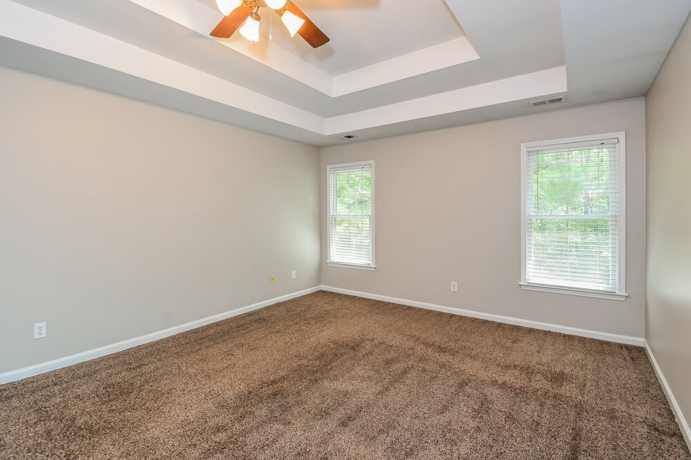 Building Photo - 226 Elmbrook Ln