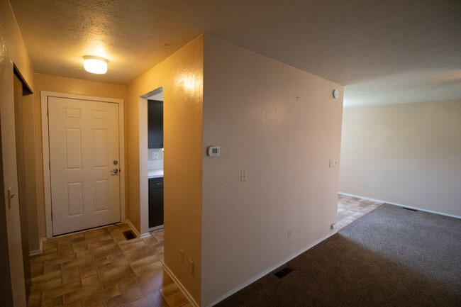 Building Photo - 889 NW 4th Ave