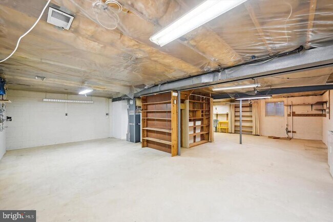 Building Photo - 14914 Laurel Oaks Ln