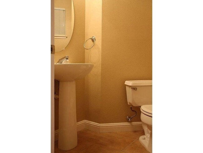 Building Photo - 4039 Ghiotti Ct