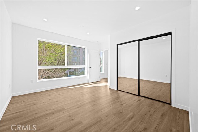 Building Photo - 1340 N Kingsley Dr