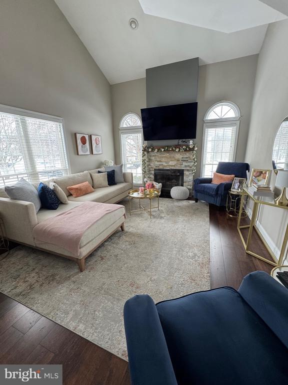 Building Photo - 17 Parkview Way