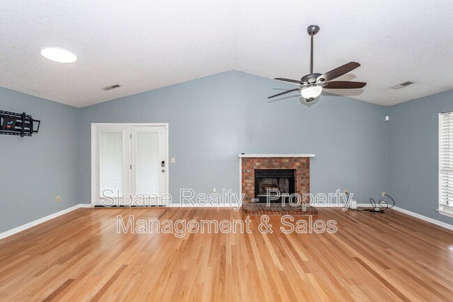 Building Photo - 5212 Elba Dr