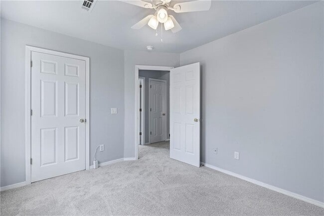 Building Photo - 607 Amanda Dr