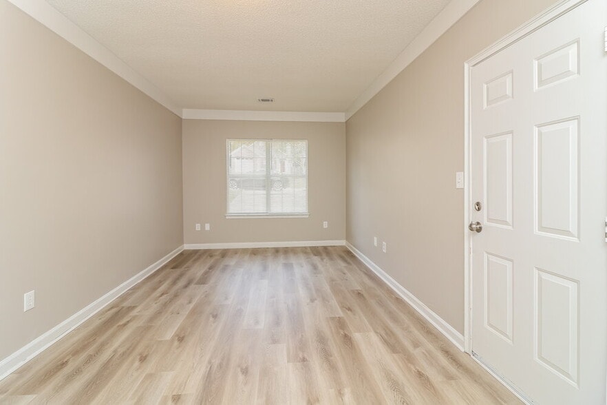 Building Photo - 1499 Cain Ct