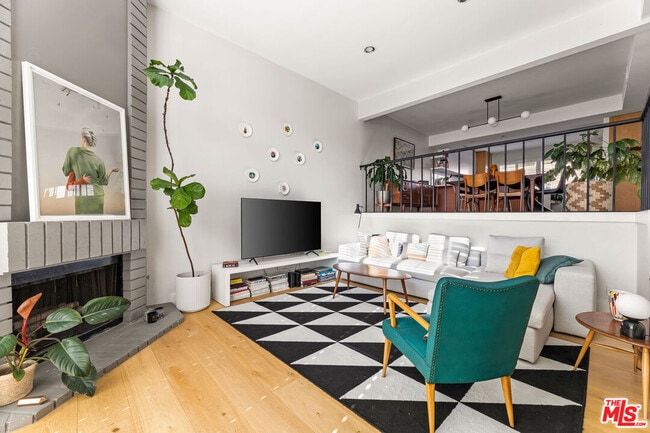 Building Photo - 4608 Glencoe Ave