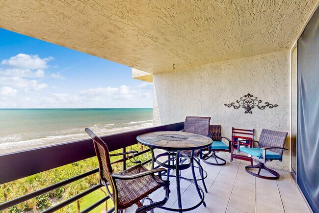 Building Photo - 1145 Gulf of Mexico Dr