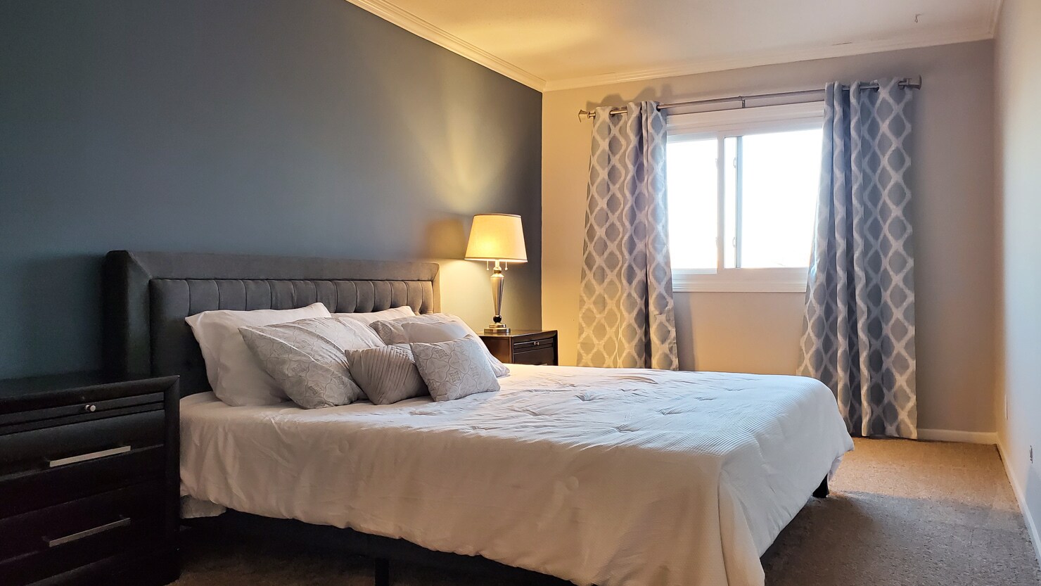 Spacious bedroom with King size bed - 175 County Rd B2 E