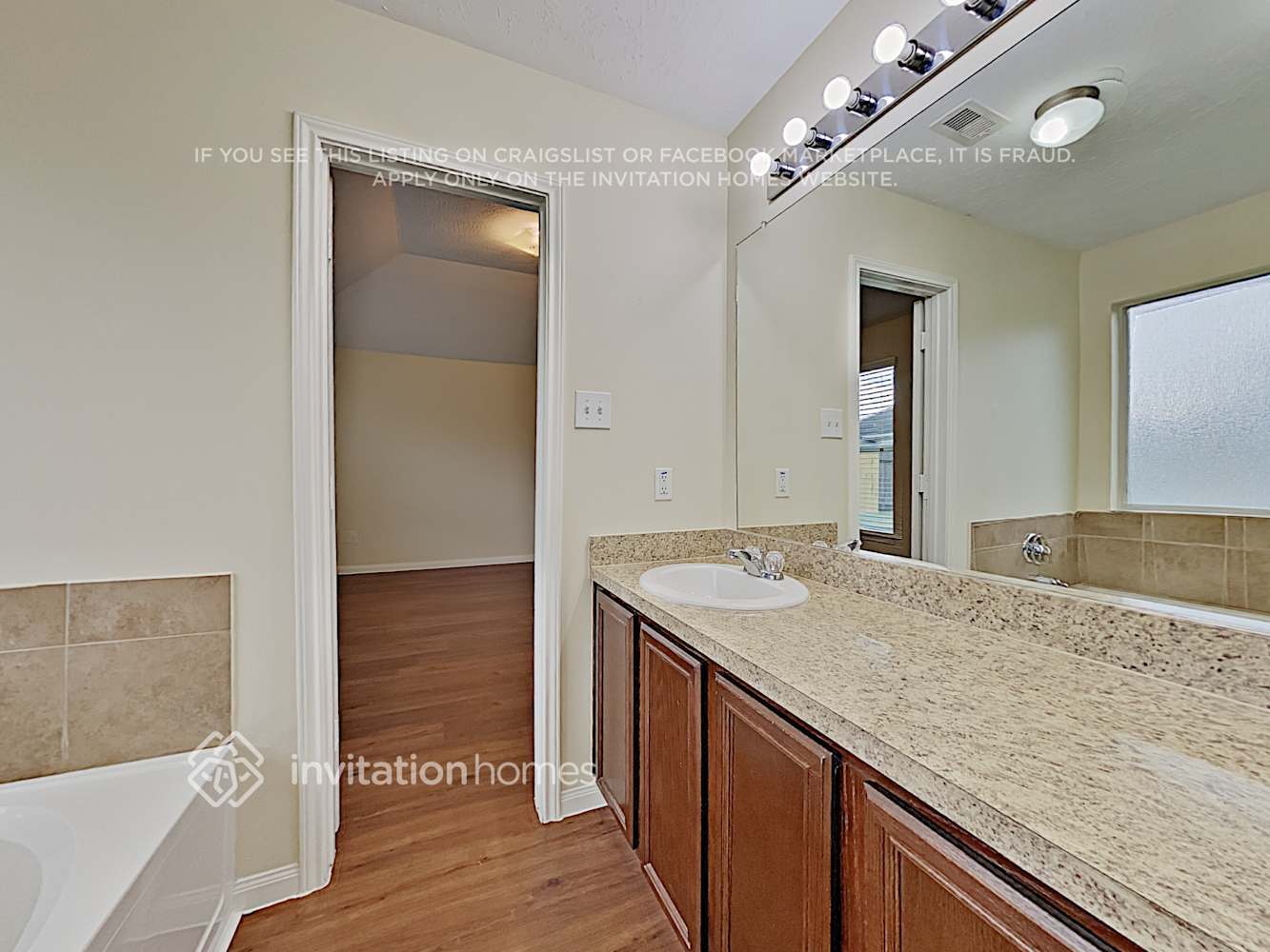 Building Photo - 4026 Hawthorn Glen Ct