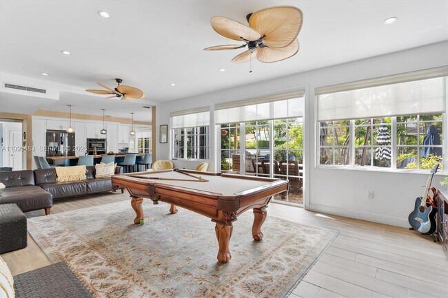 Building Photo - 9636 NE 5th Avenue Rd