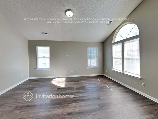 Building Photo - 8731 Purple Thistle Ln